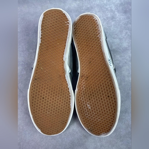 Vans Off The Wall Gray Gold Lace Up Sneaker Shoe Women's Size 7.5 - Picture 9 of 9